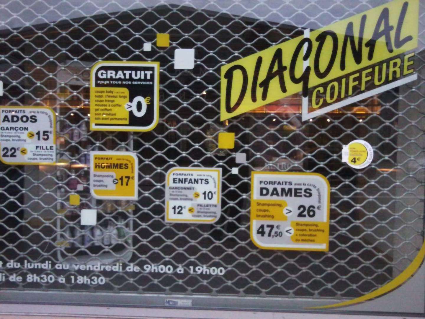 découvrez les tarifs de diagonal coiffure et profitez de prestations de qualité à prix compétitifs pour toutes vos envies capillaires.