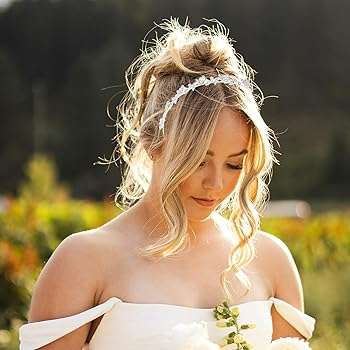 découvrez des idées de coiffures de mariage élégantes avec serre-tête pour sublimer votre look le jour j. conseils et inspirations pour un style raffiné et glamour.