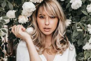 Coiffure mariée cheveux lâchés : astuces pour un look naturel et élégant