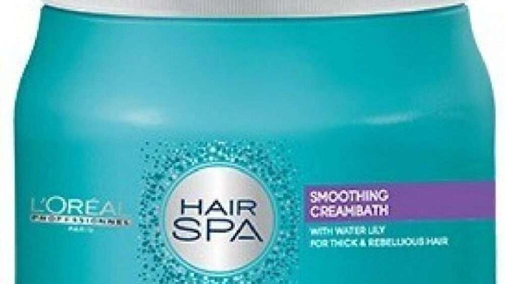 découvrez notre crème lissante pour cheveux, formulée pour éliminer les frisottis, lisser les cheveux et apporter douceur et brillance toute la journée.