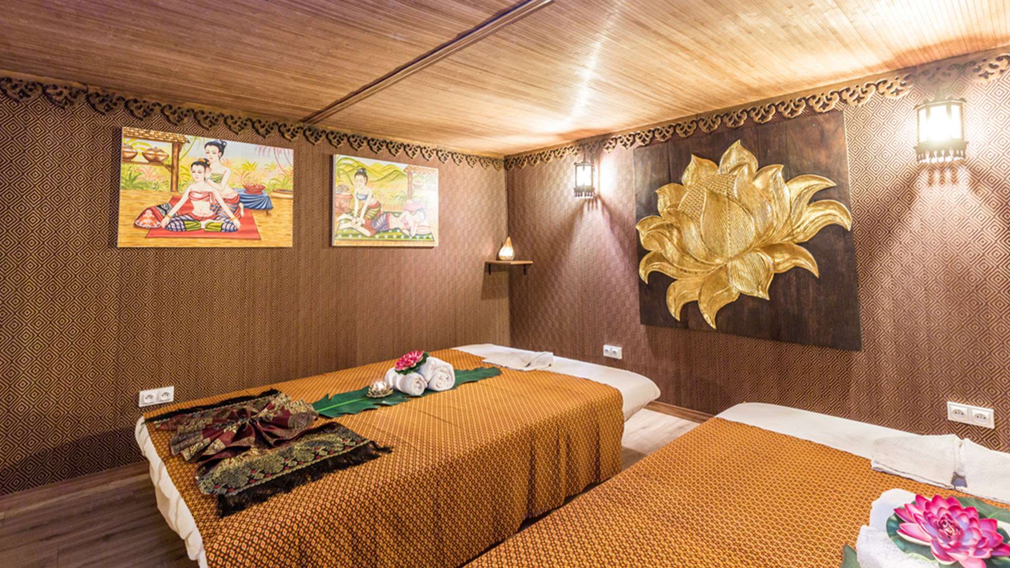 découvrez le nuad sabai, un massage traditionnel thaïlandais alliant détente profonde et bienfaits pour le corps et l'esprit. offrez-vous un moment de relaxation unique.