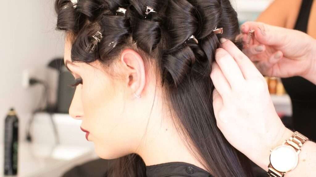 découvrez nos techniques professionnelles de mise en forme des cheveux pour un style impeccable et durable. astuces et conseils pour sublimer votre coiffure au quotidien.
